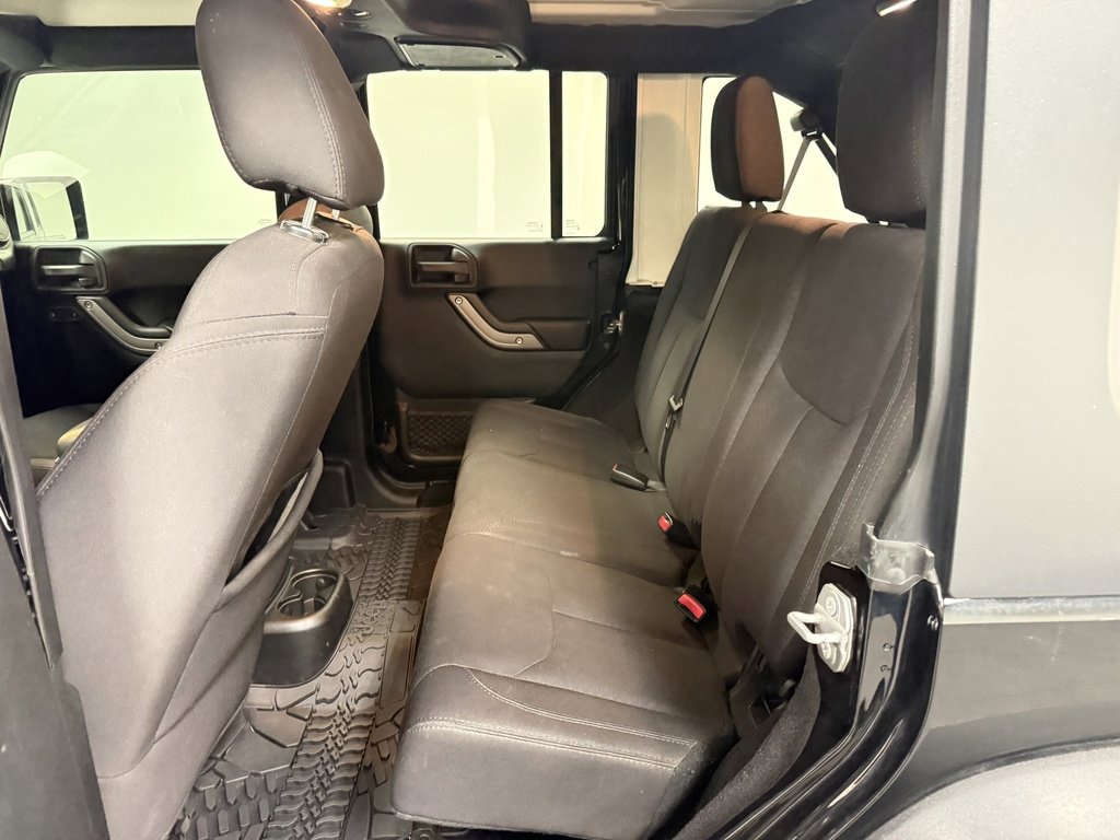 Used 2018 Jeep Wrangler Unlimited Sport S image 20