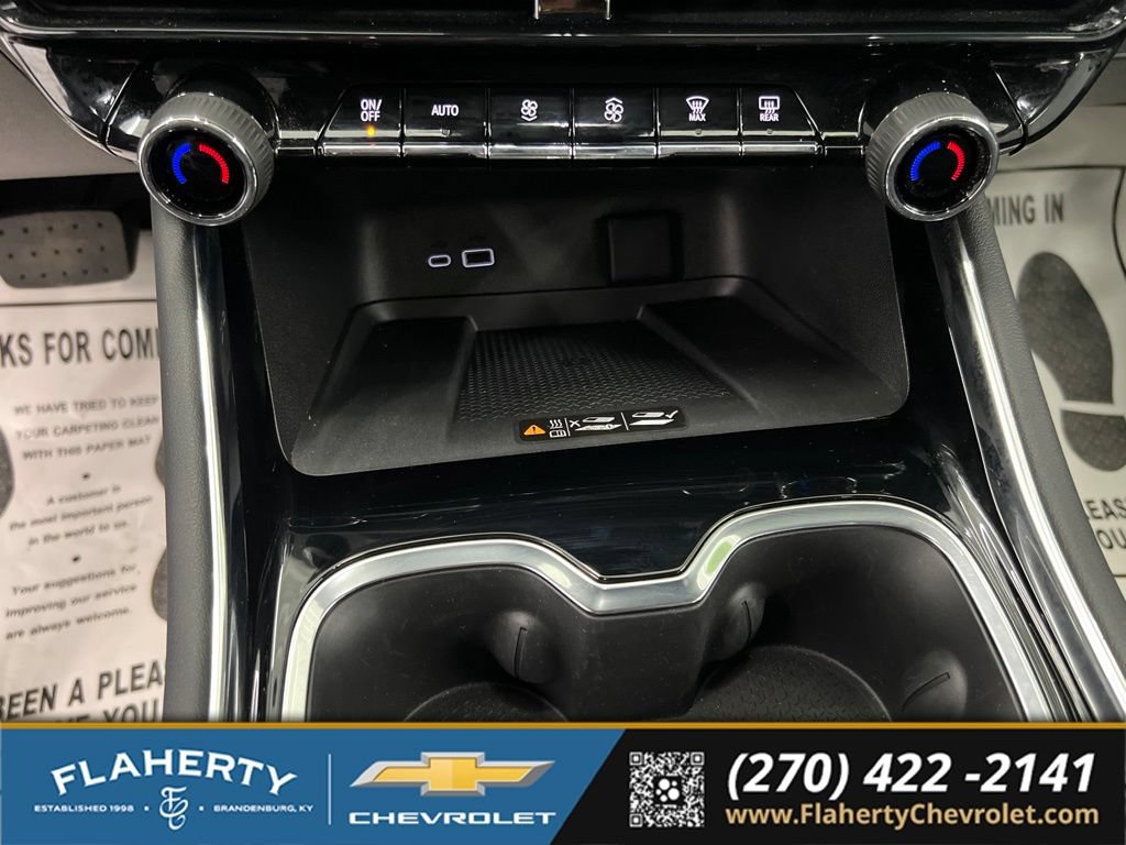 Used 2026 Chevrolet Traverse RS FWD image 31