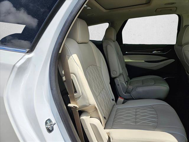 Used 2023 Buick Enclave Avenir w/ Avenir Technology Package FWD image 19
