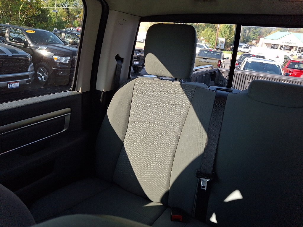 Used 2018 RAM 2500 SLT AWD/4WD image 19