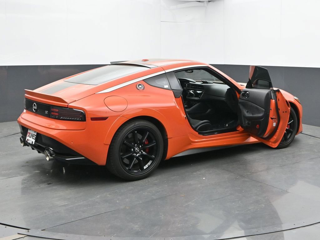 Used 2024 Nissan Z Performance w/ Heritage Edition RWD image 63