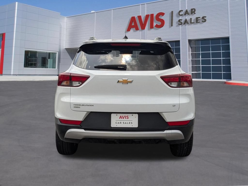 Used 2025 Chevrolet TrailBlazer LT AWD/4WD image 5