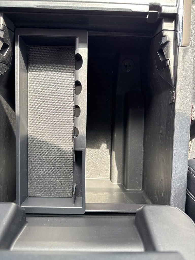 Used 2023 Ford F150 Lariat w/ Equipment Group 502A High image 39