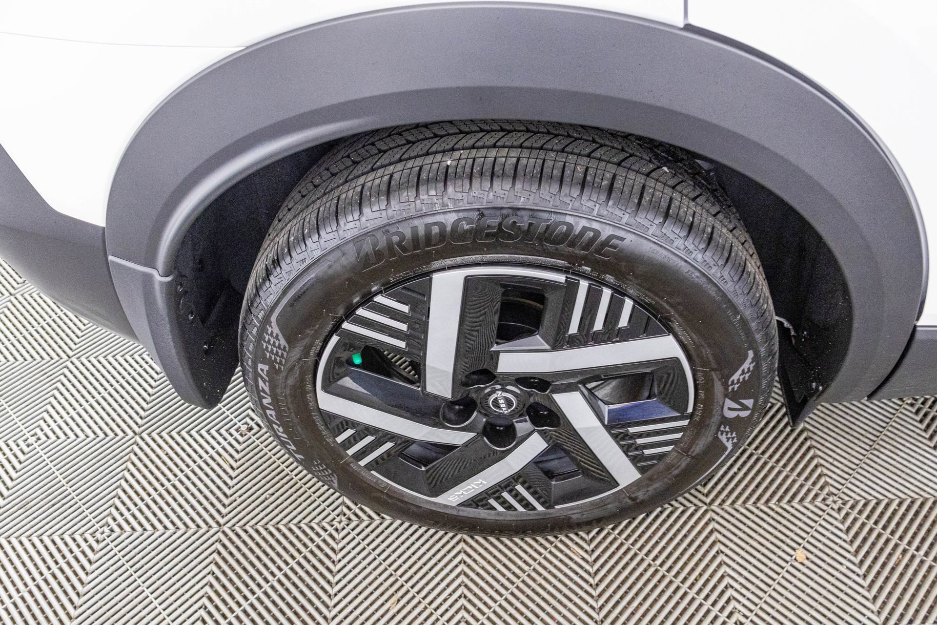 Used 2025 Nissan Kicks SV image 44