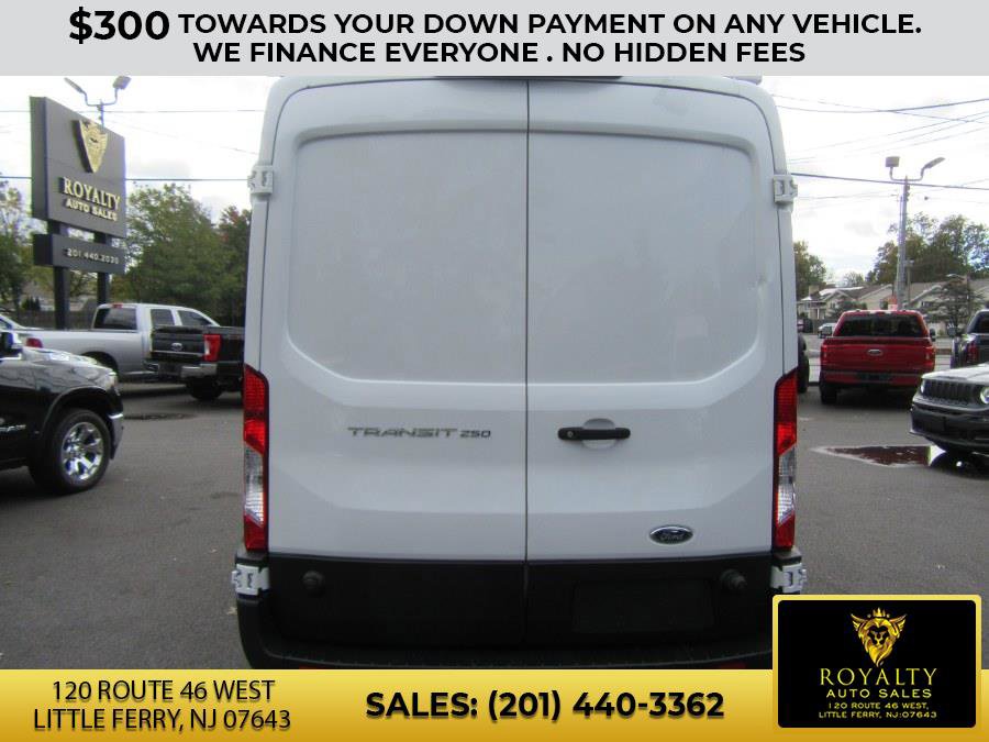 Used 2020 Ford Transit 250 Medium Roof w/ Load Area Protection Package image 17