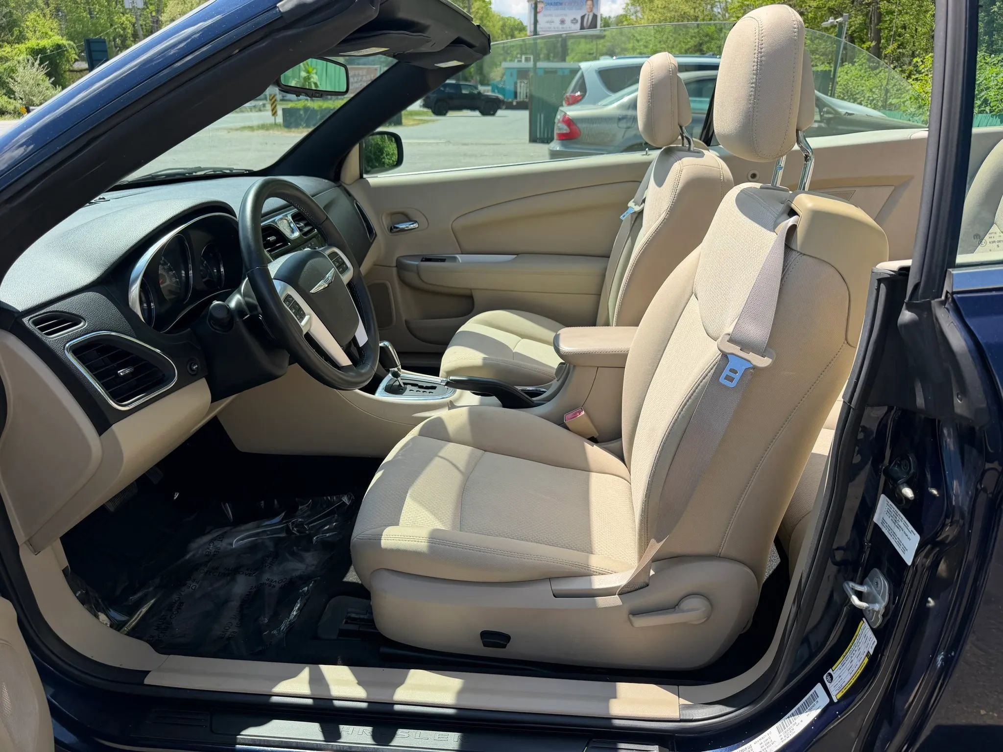 Used 2014 Chrysler 200 Touring FWD image 20