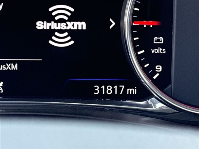 Certified 2022 Chevrolet Traverse Premier w/ Redline Edition FWD image 12