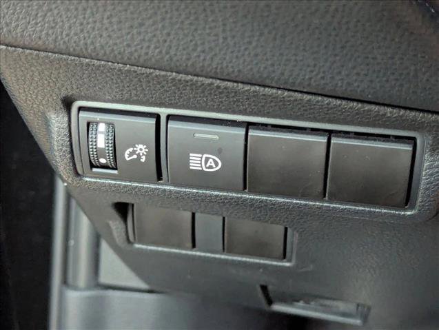 Used 2024 Toyota Corolla Cross LE w/ Moonroof Package FWD image 13