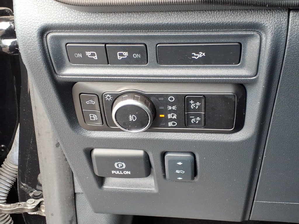 Used 2024 Ford F150 Lariat w/ Equipment Group 502A High AWD/4WD image 38