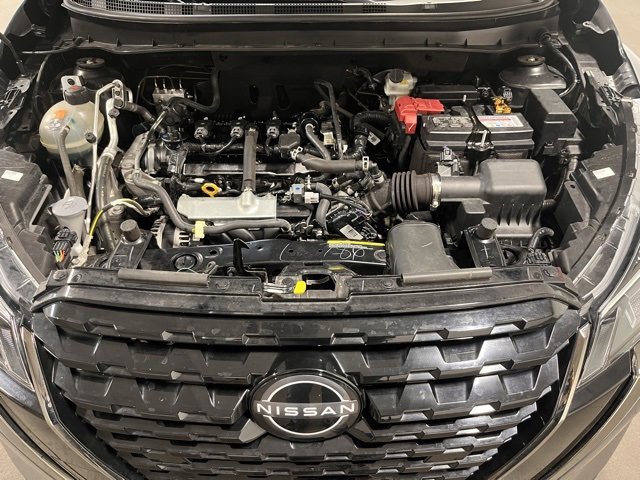 Used 2024 Nissan Kicks SR image 9