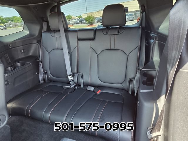 Used 2025 Honda Pilot TrailSport image 14