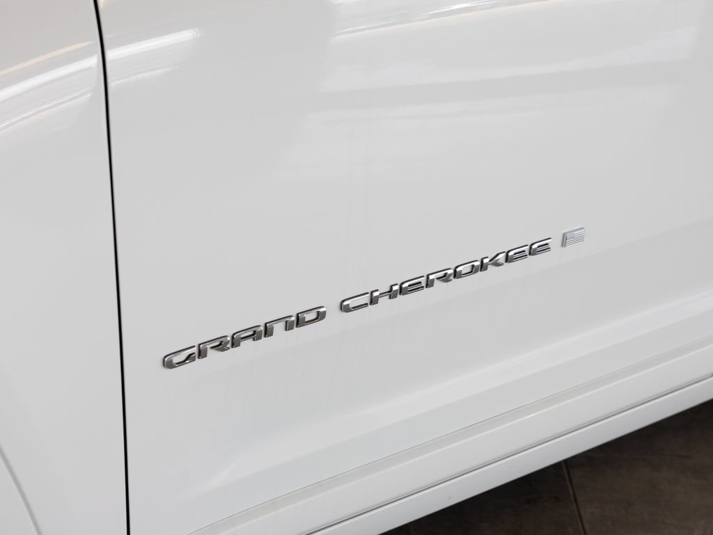Used 2023 Jeep Grand Cherokee L Overland AWD/4WD image 6
