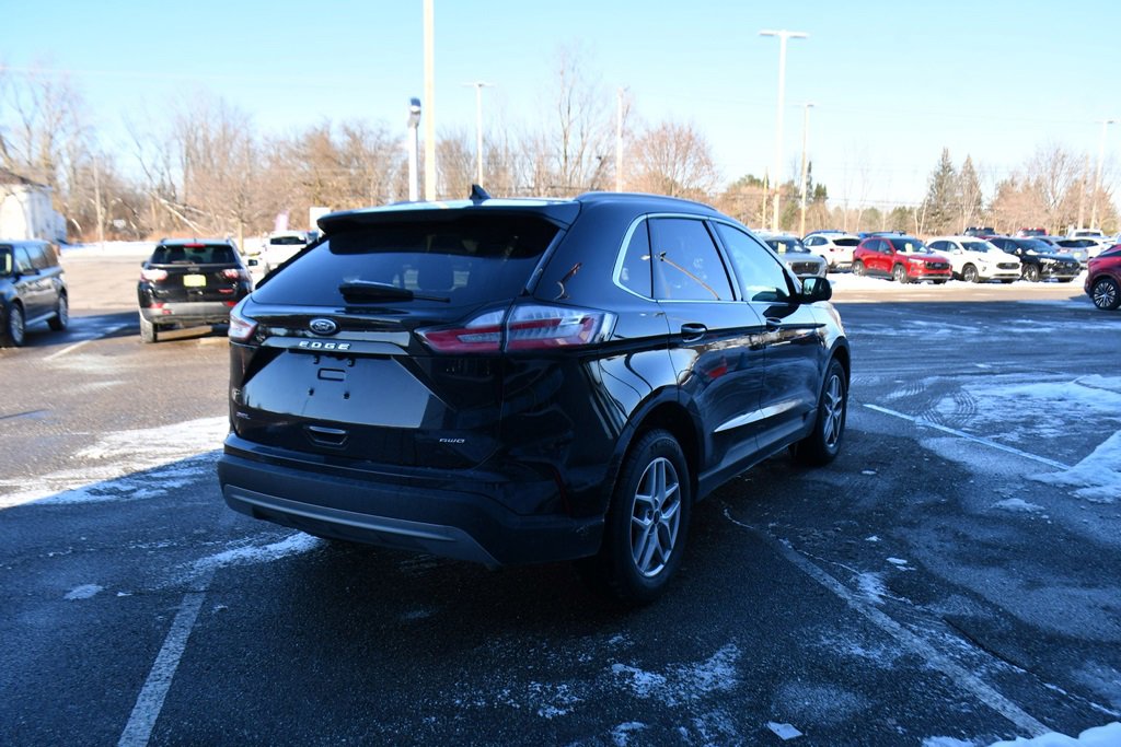 Used 2024 Ford Edge SEL w/ Convenience Package image 6