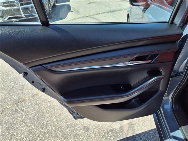 Used 2024 MAZDA MAZDA3 s image 8