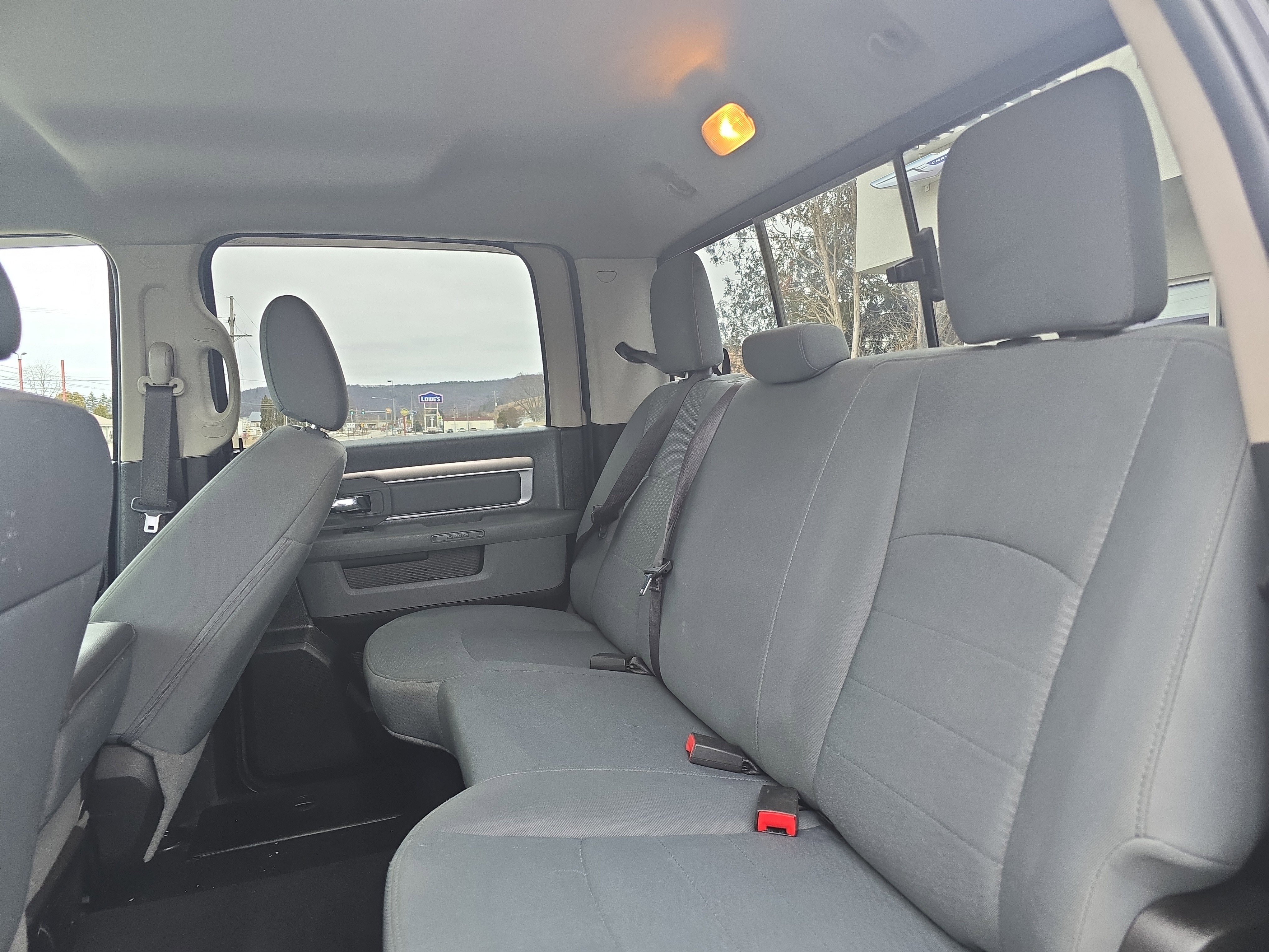 Used 2019 RAM 1500 Classic SLT image 14