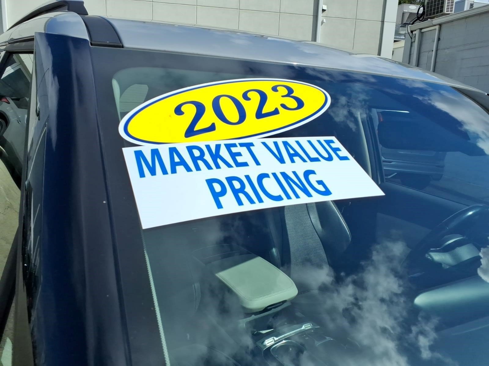 Used 2023 Kia Carnival SX Prestige FWD image 9