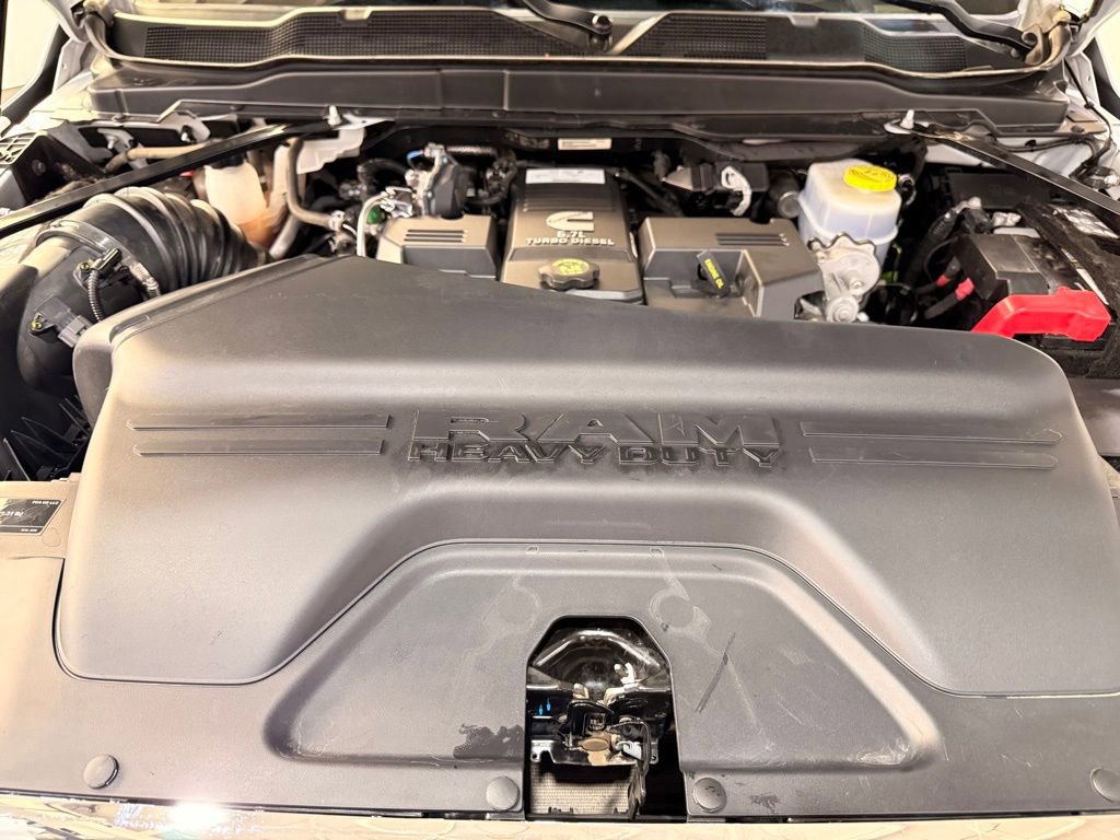 Used 2022 RAM 3500 Big Horn image 5