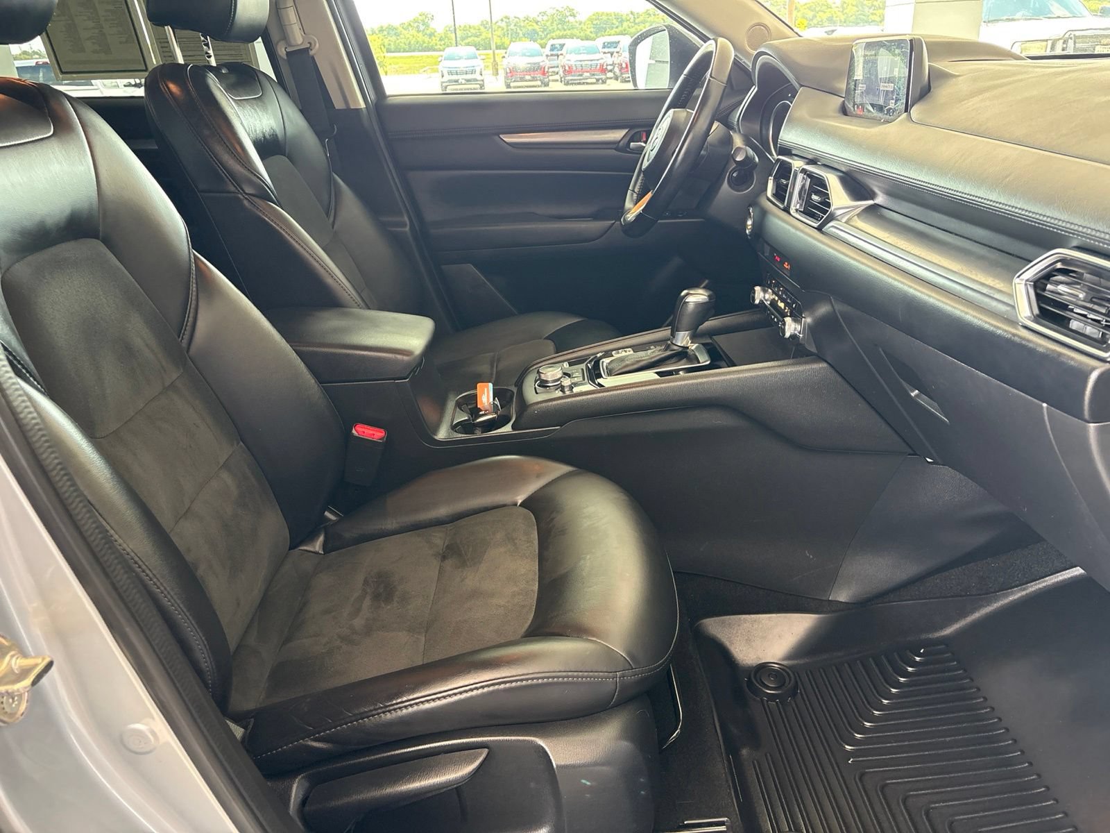 Used 2020 MAZDA CX-5 Touring FWD image 17