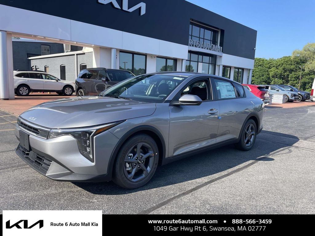 New 2026 Kia K4 FWD image 1