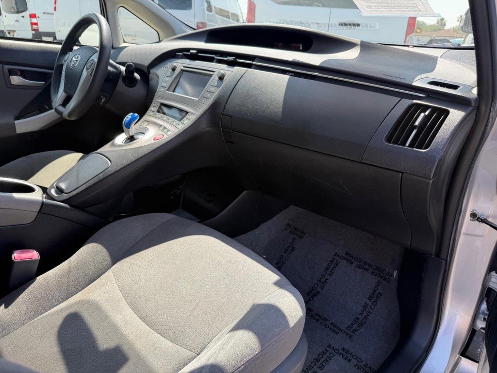 Used 2013 Toyota Prius Two image 20