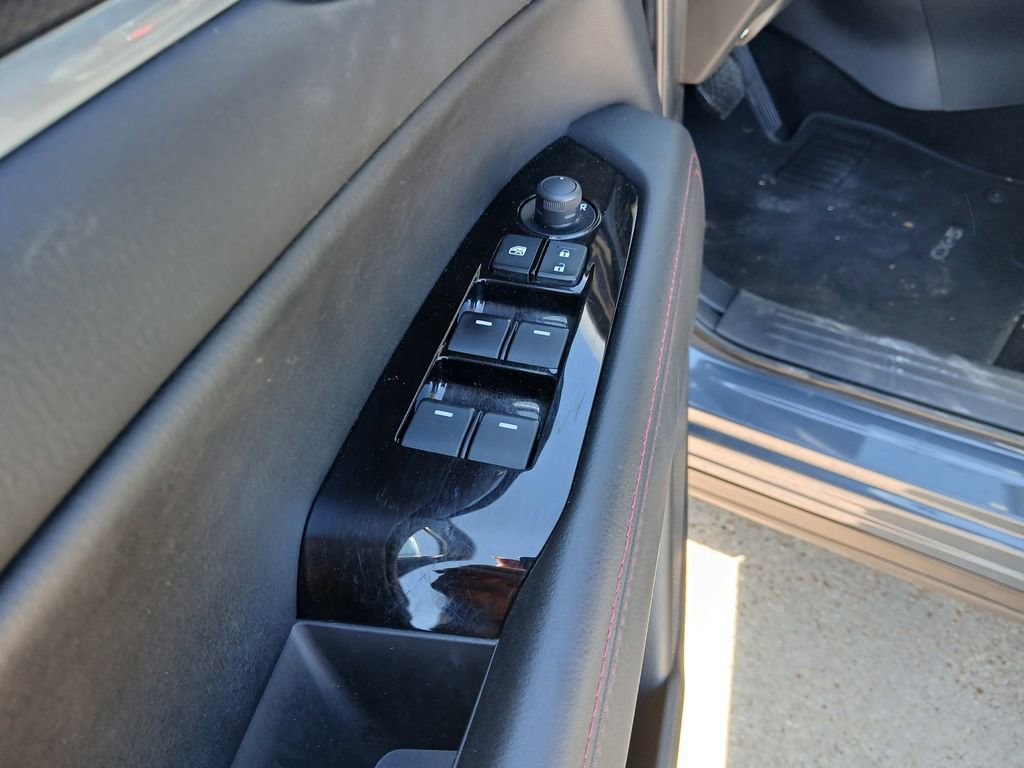Used 2025 MAZDA CX-5 Carbon Edition image 10
