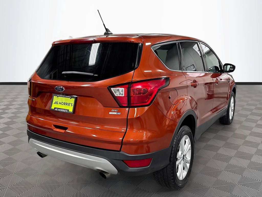 Used 2019 Ford Escape SE image 4