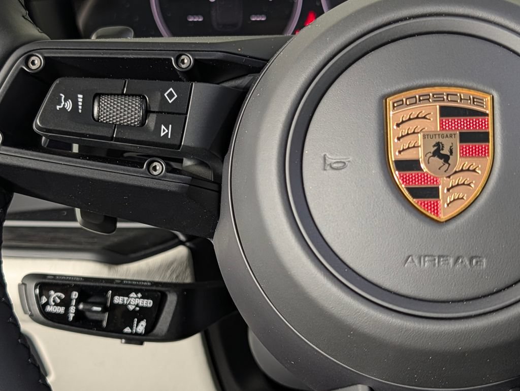 New 2026 Porsche Cayenne GTS AWD/4WD image 38