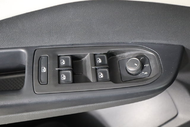 Used 2025 Volkswagen Taos S FWD image 19