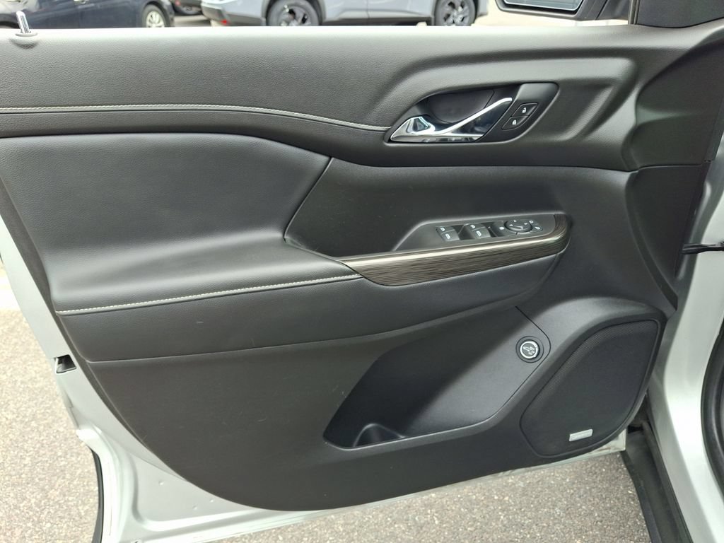 Used 2019 GMC Acadia SLT AWD/4WD image 14