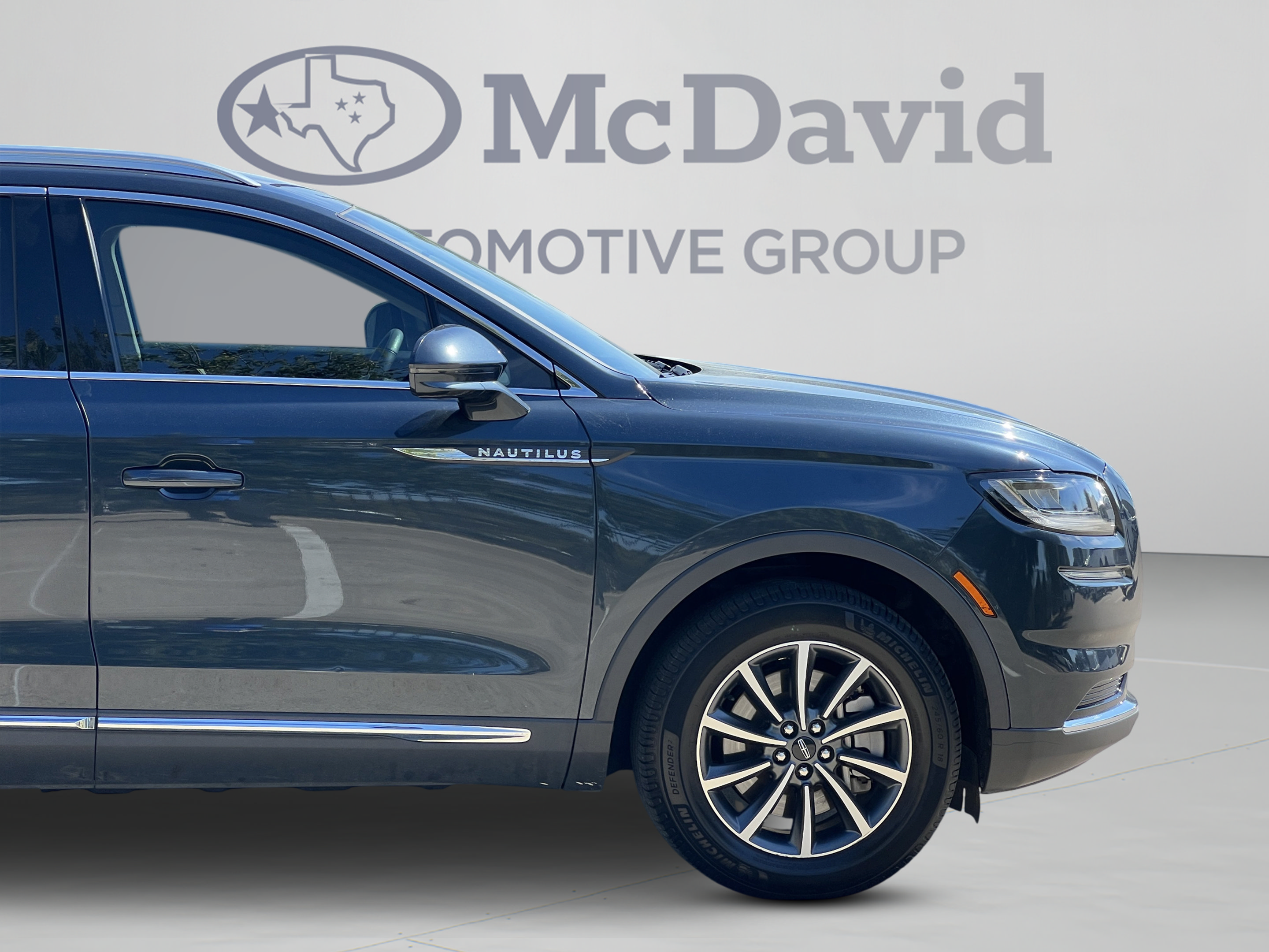 Used 2022 Lincoln Nautilus FWD image 31