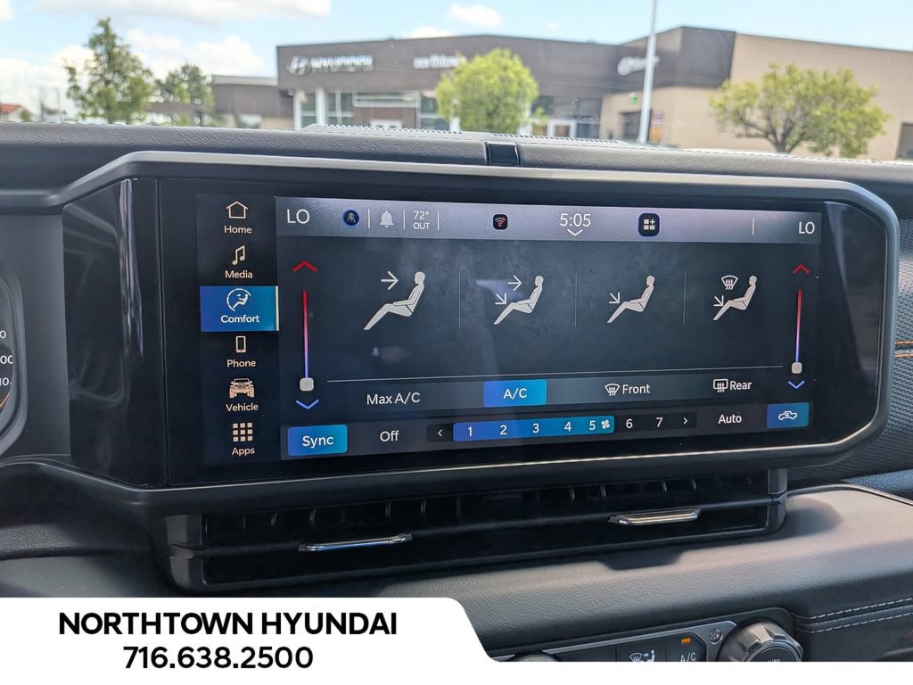 Used 2026 Jeep Gladiator Mojave AWD/4WD image 22