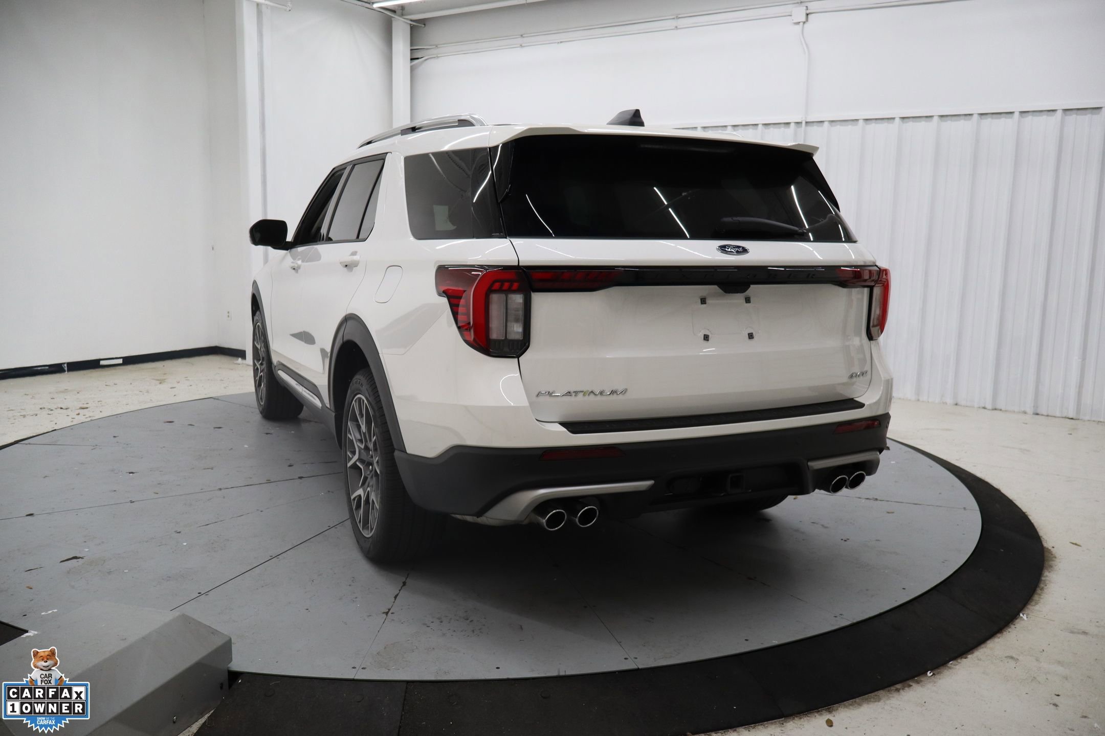 Used 2025 Ford Explorer Platinum w/ Ultimate Package image 8