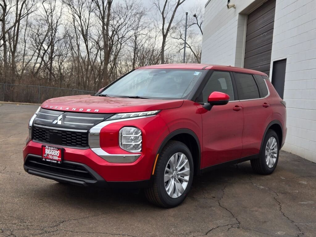 New 2026 Mitsubishi Outlander ES AWD/4WD image 3