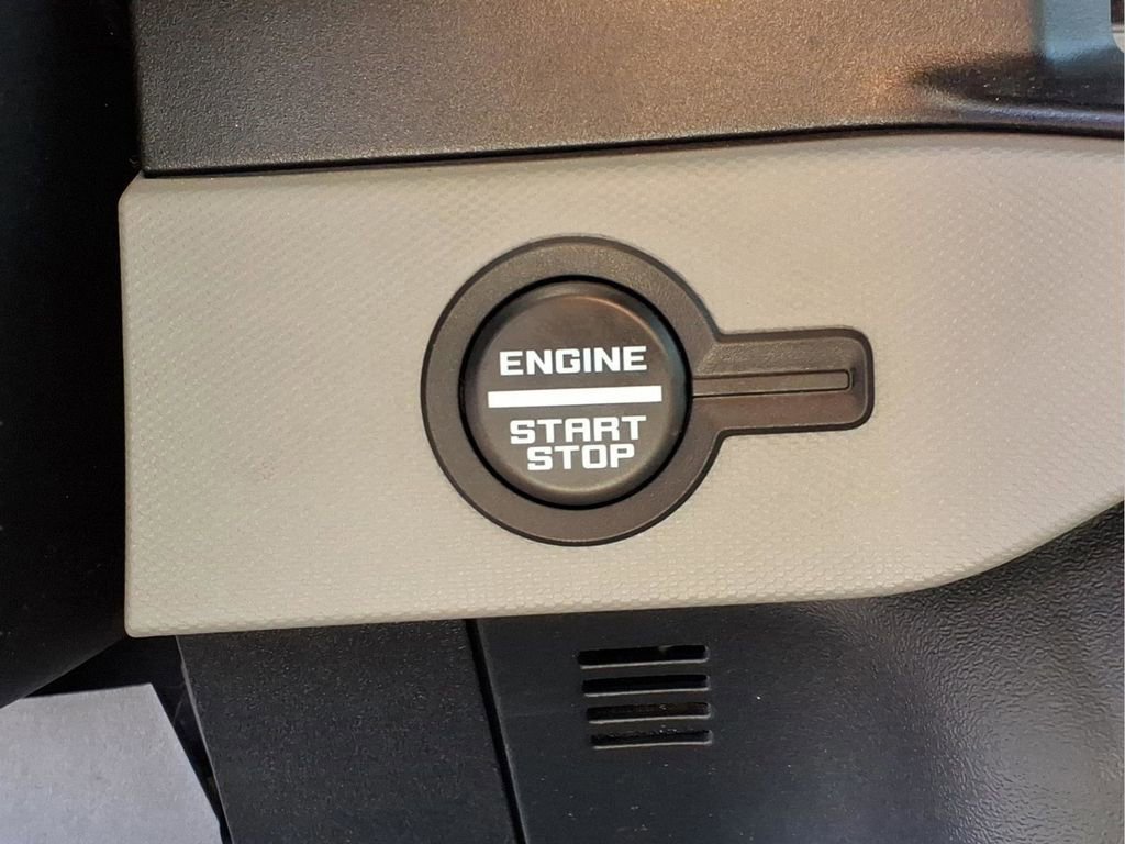 Used 2022 Ford Bronco Badlands w/ Sasquatch Package image 11