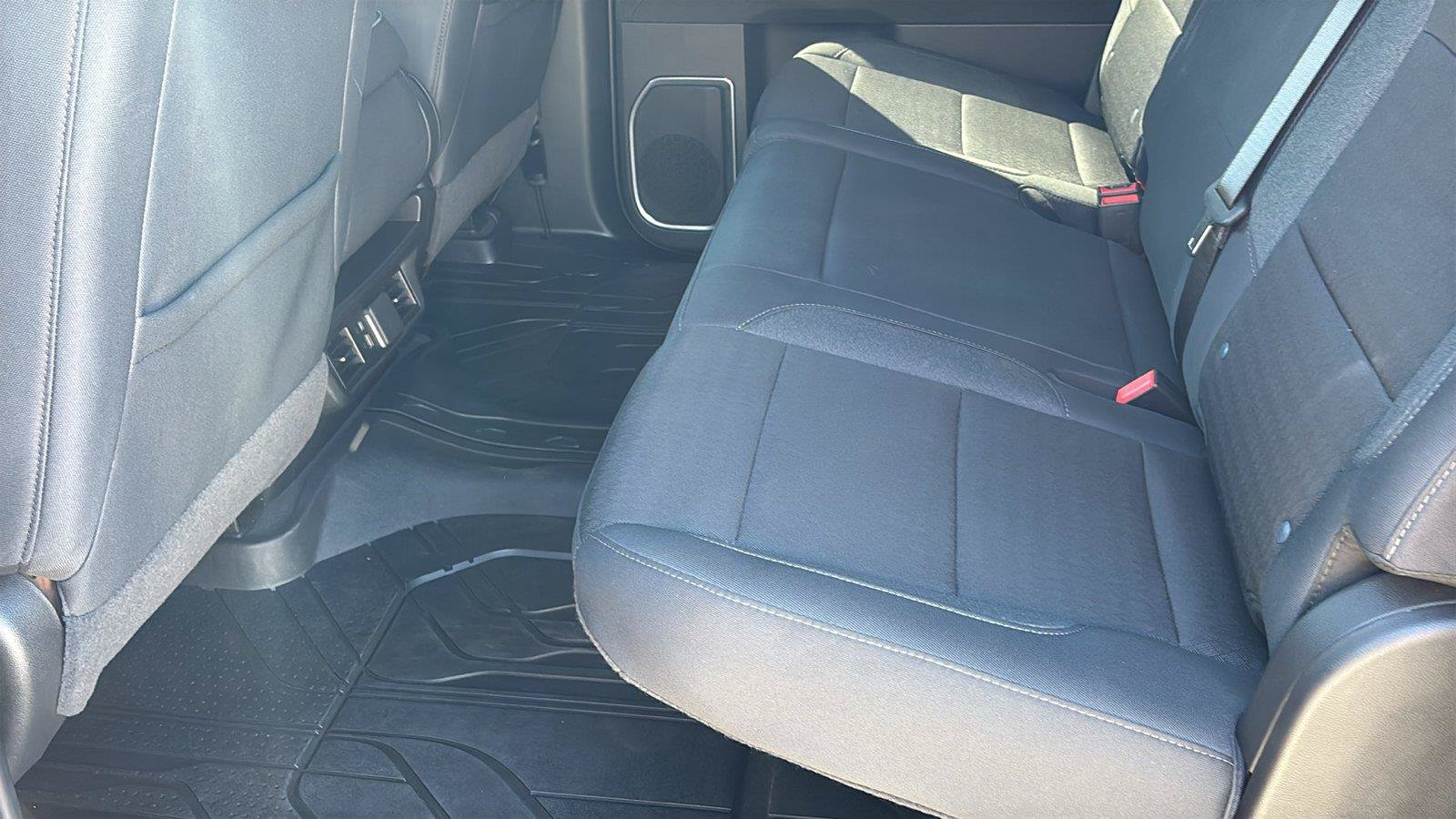Certified 2026 Chevrolet Silverado 1500 LT w/ Texas Edition Plus RWD image 16