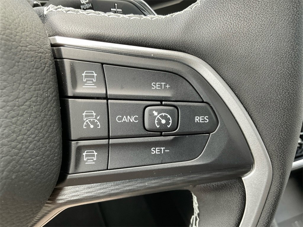 New 2025 Jeep Grand Cherokee L Laredo w/ Luxury Tech Group I image 37