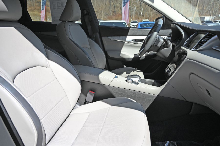 Used 2023 INFINITI QX50 Sensory AWD/4WD image 26