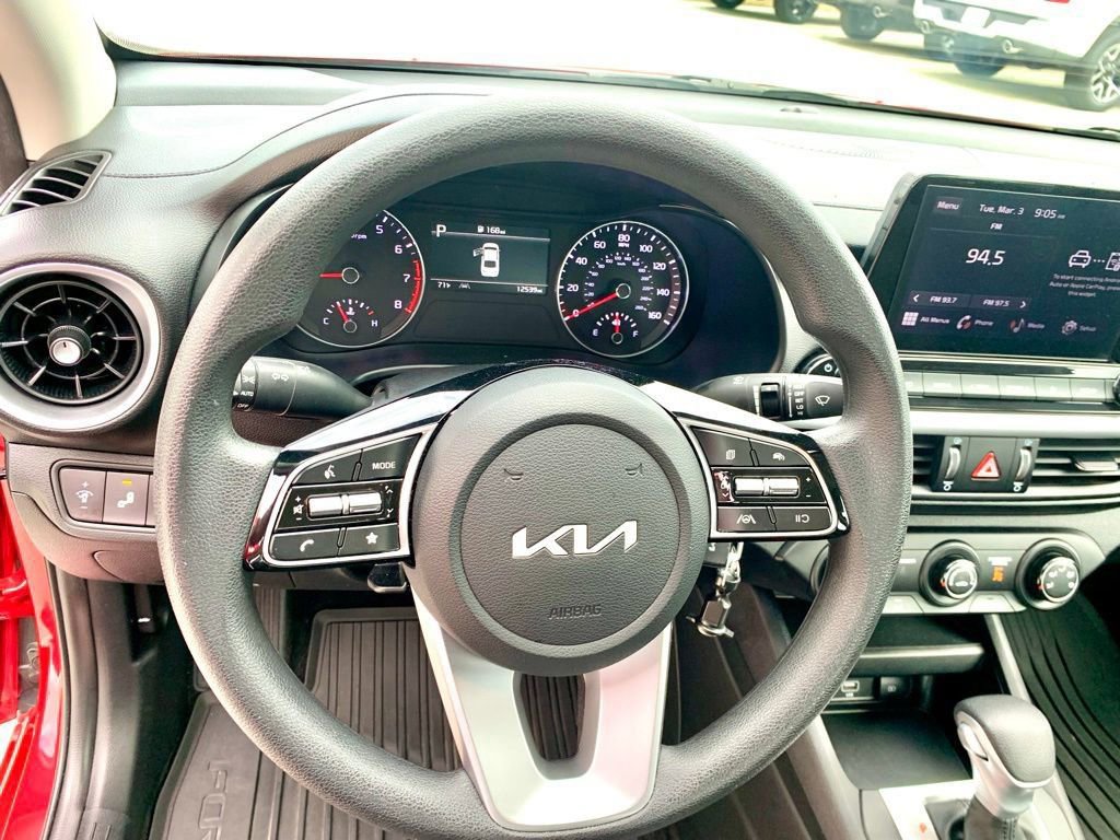 Used 2024 Kia Forte LXS w/ LXS Technology Package image 29