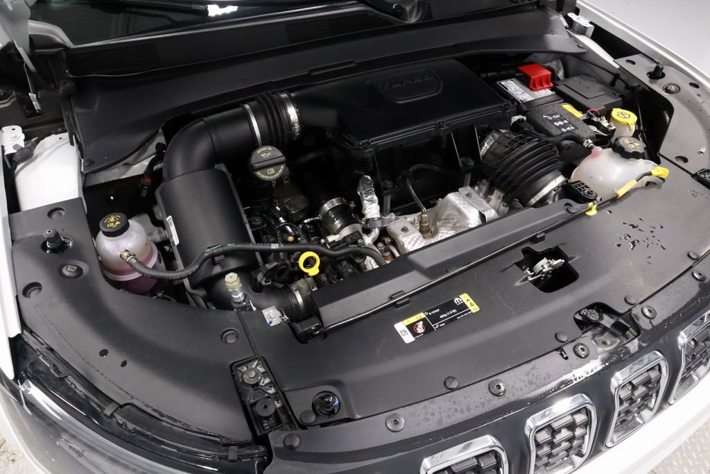 Used 2025 Jeep Compass Latitude image 15