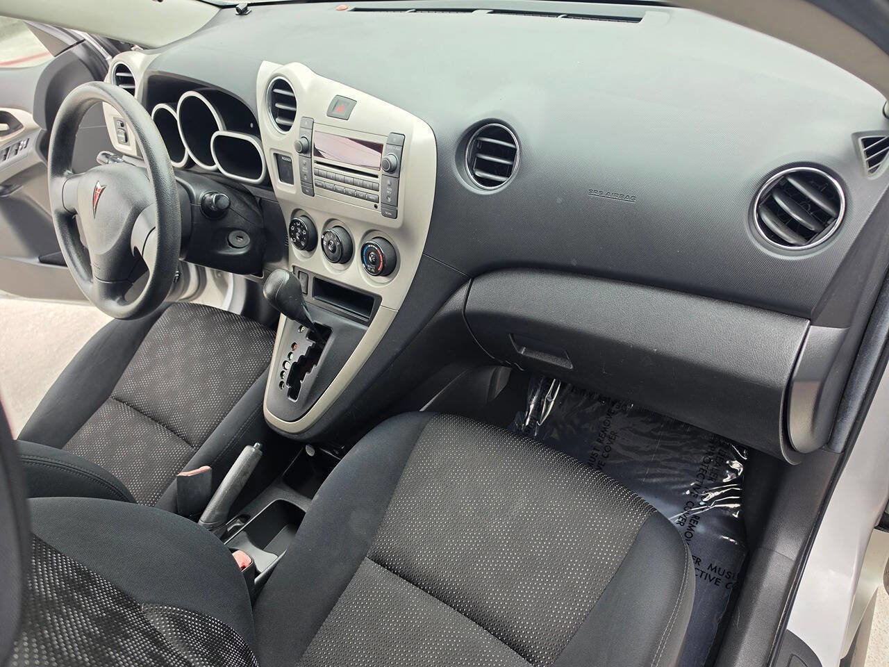 Used 2009 Pontiac Vibe w/ Preferred Package FWD image 34