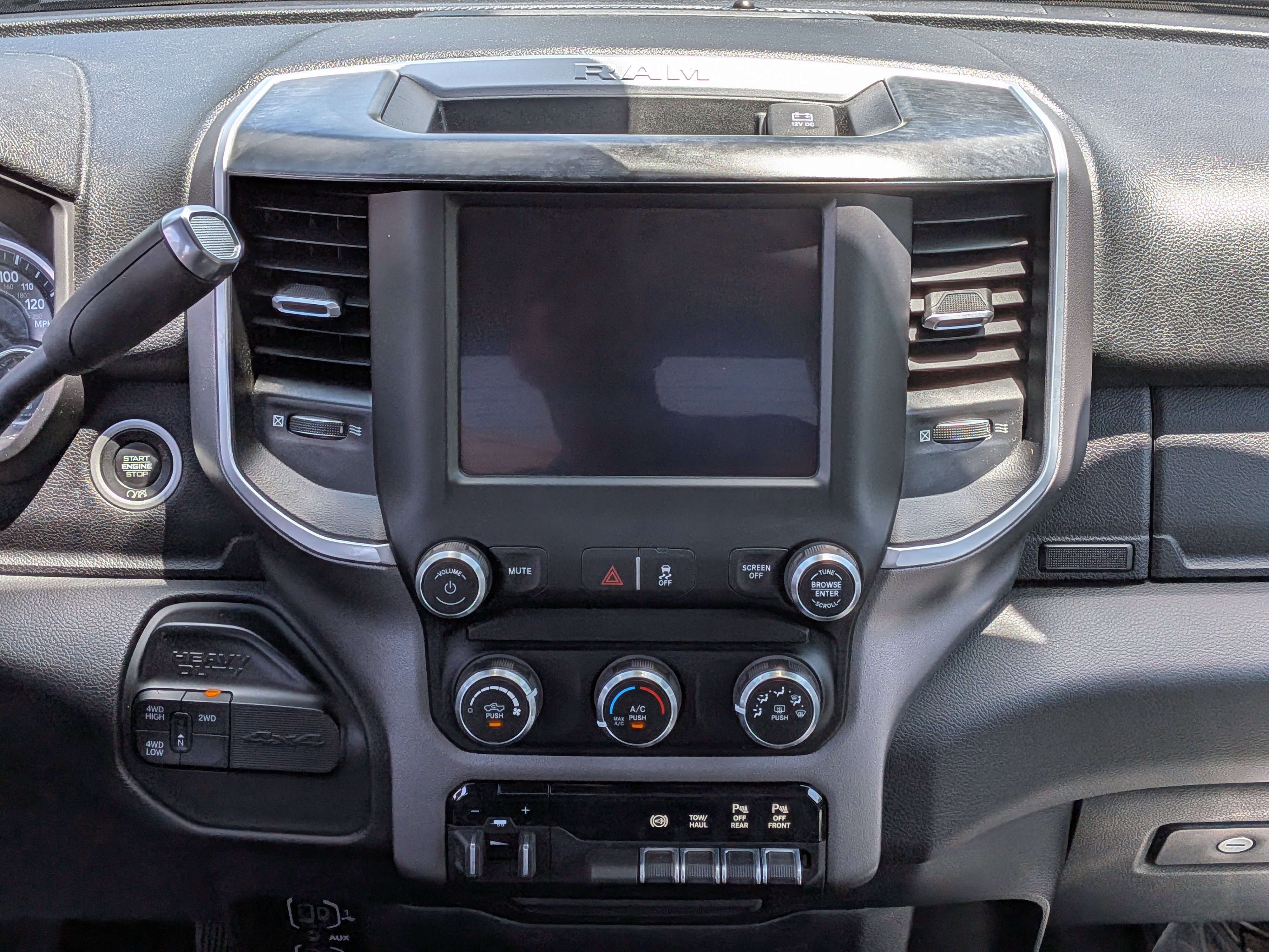 Used 2022 RAM 2500 Big Horn w/ Level A Equipment Group AWD/4WD image 18