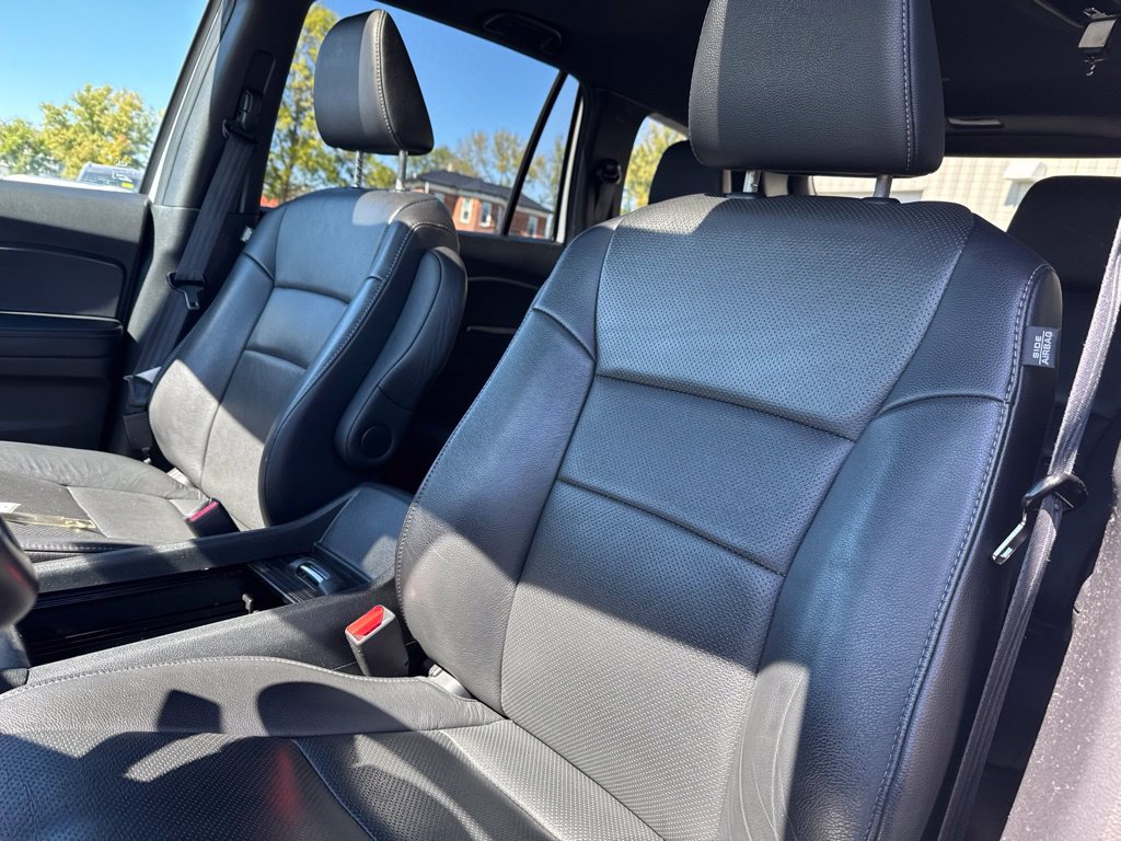 Used 2023 Honda Passport EX-L image 29