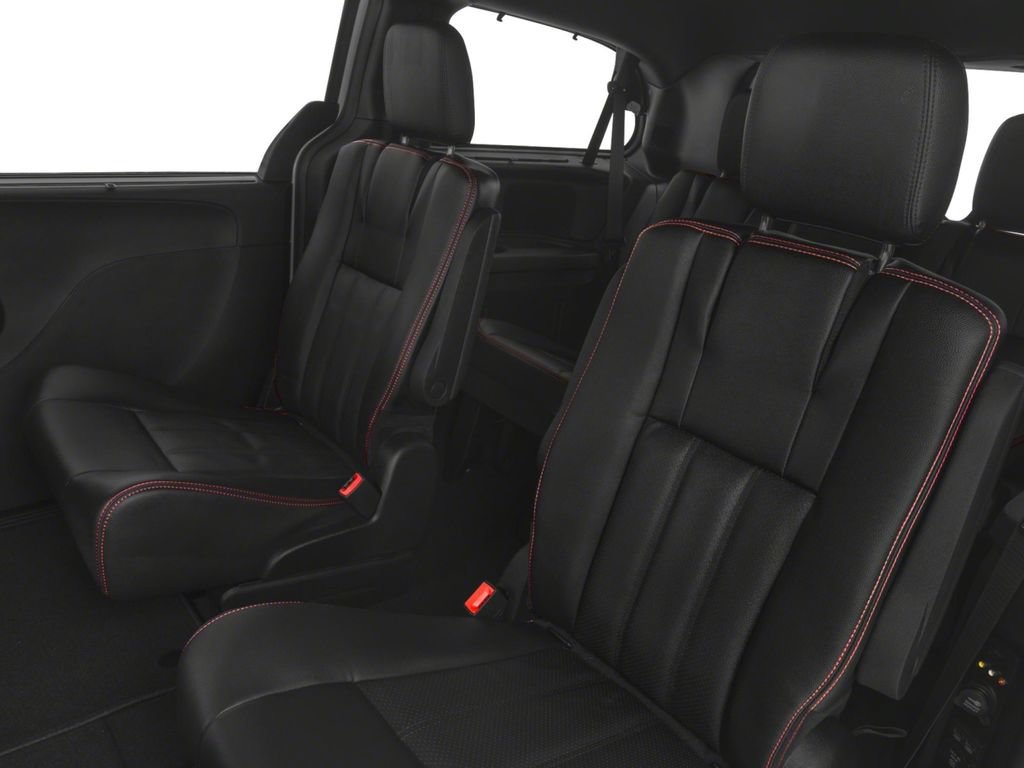 Used 2018 Dodge Grand Caravan GT FWD image 12