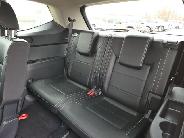 Used 2023 Volkswagen Atlas SE image 12