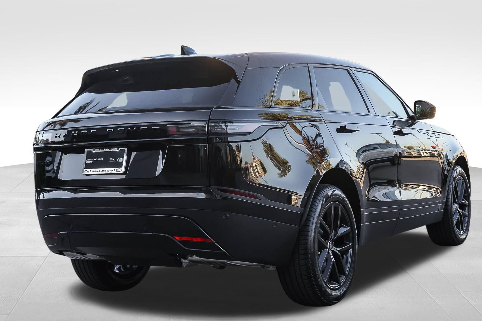 New 2026 Land Rover Range Rover Velar S AWD/4WD image 4