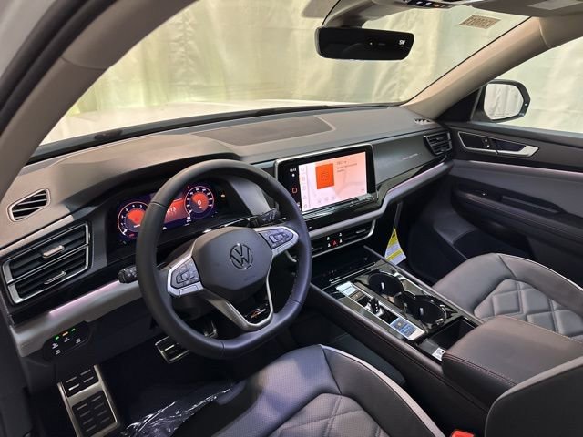 New 2026 Volkswagen Atlas Peak Edition image 15