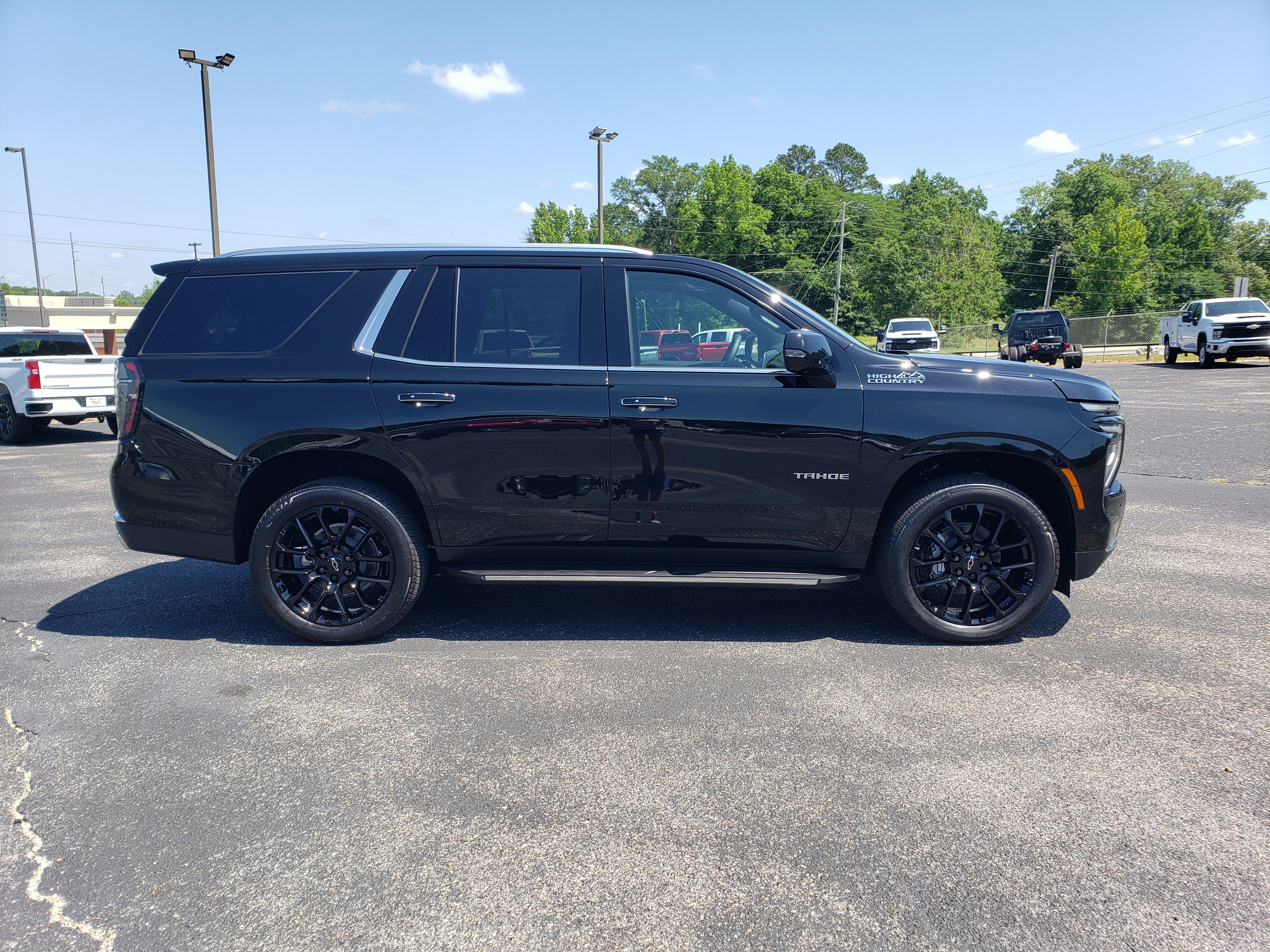 New 2026 Chevrolet Tahoe High Country w/ Sun And Tow Package AWD/4WD image 5