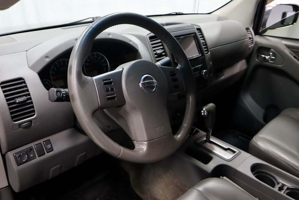 Used 2011 Nissan Frontier SL image 25