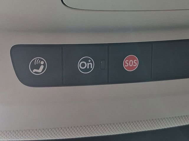 Certified 2025 Buick Envision Preferred image 26