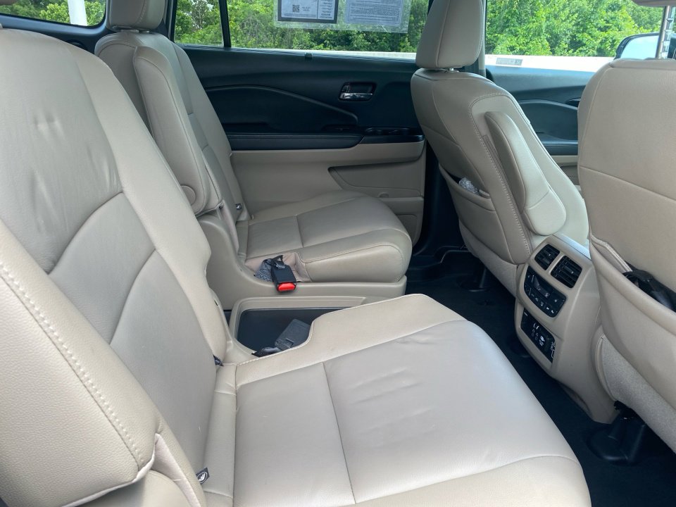 Used 2022 Honda Pilot Touring image 33